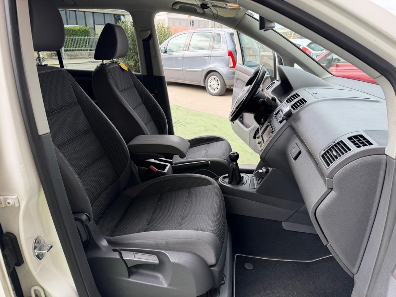 Volkswagen Touran 1.6 TDI DPF Comfortline BMT