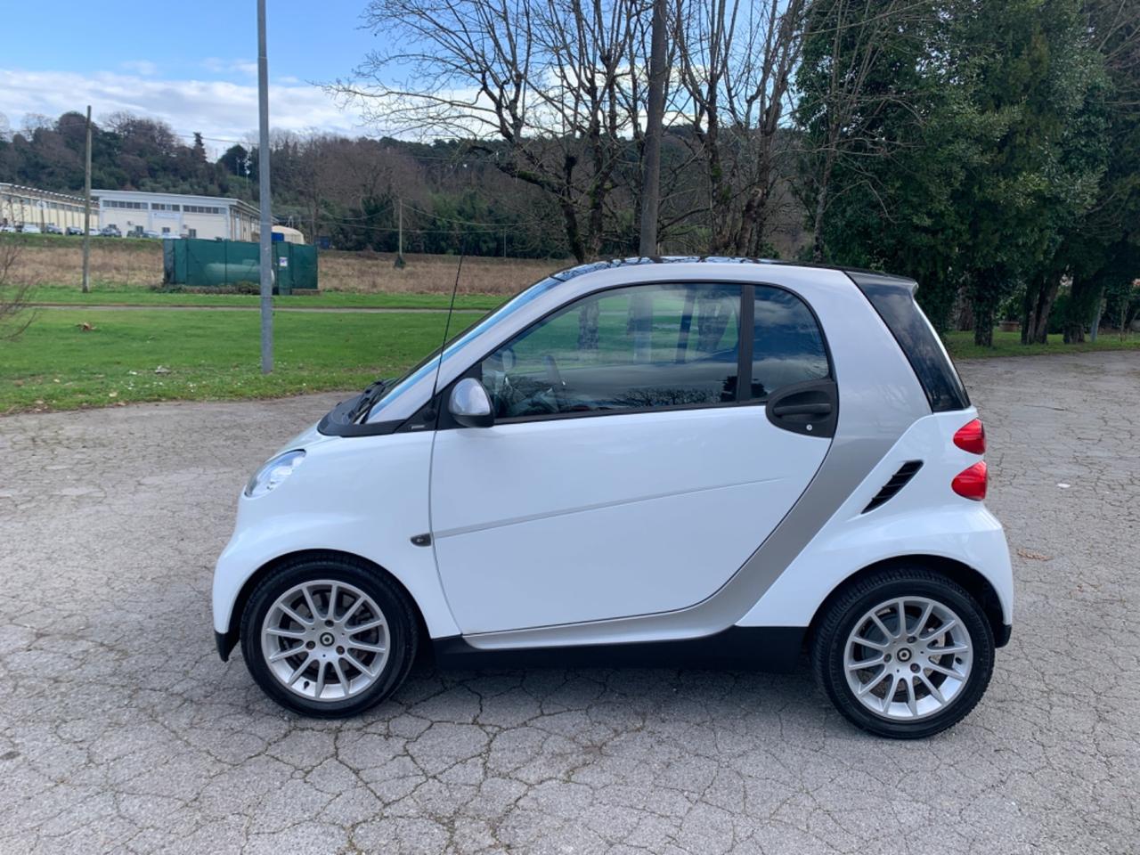 Smart ForTwo 1000 52 kW coupé passion