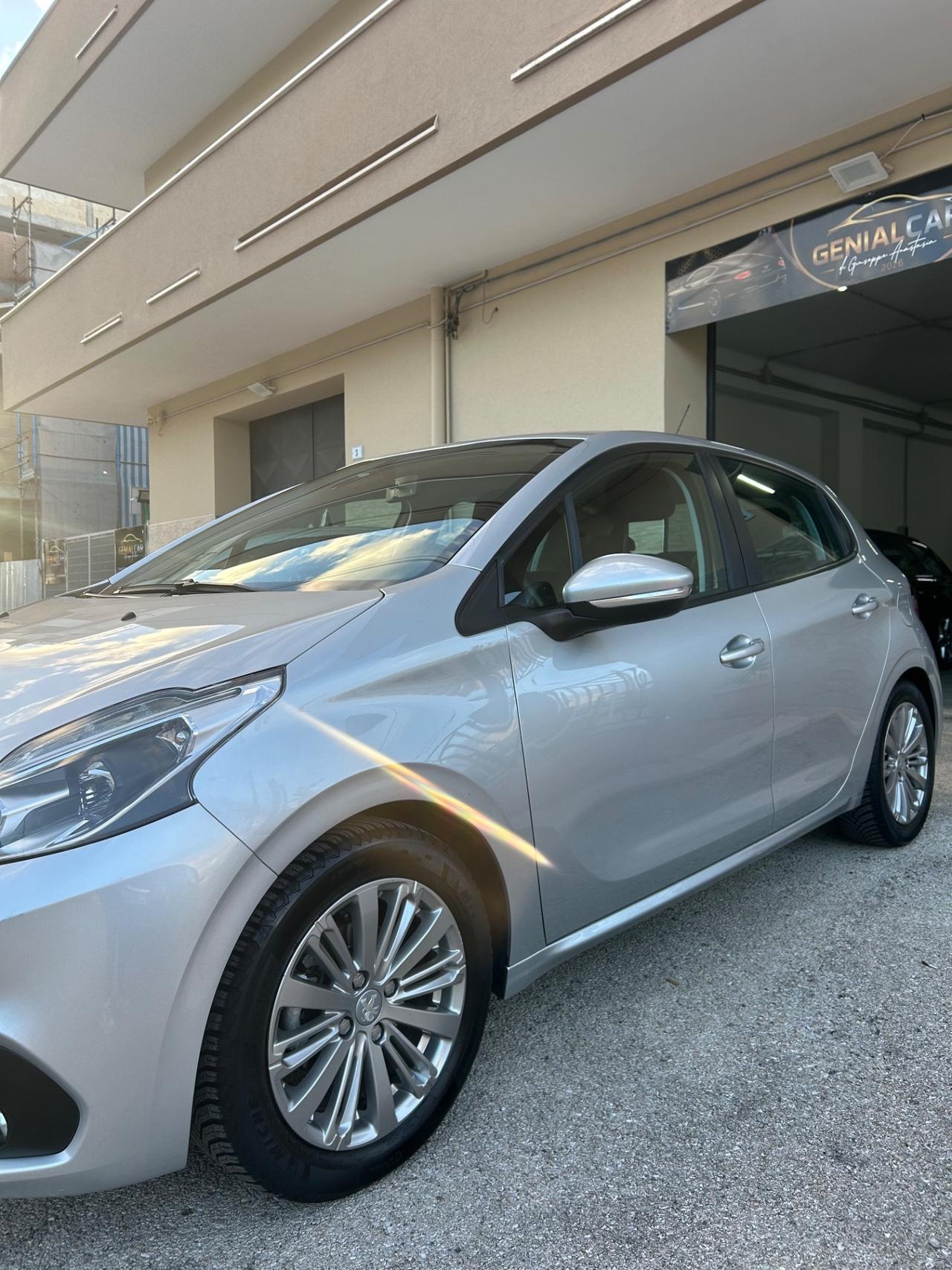 Peugeot 208 1.2 VTi 82 CV 3 porte Access