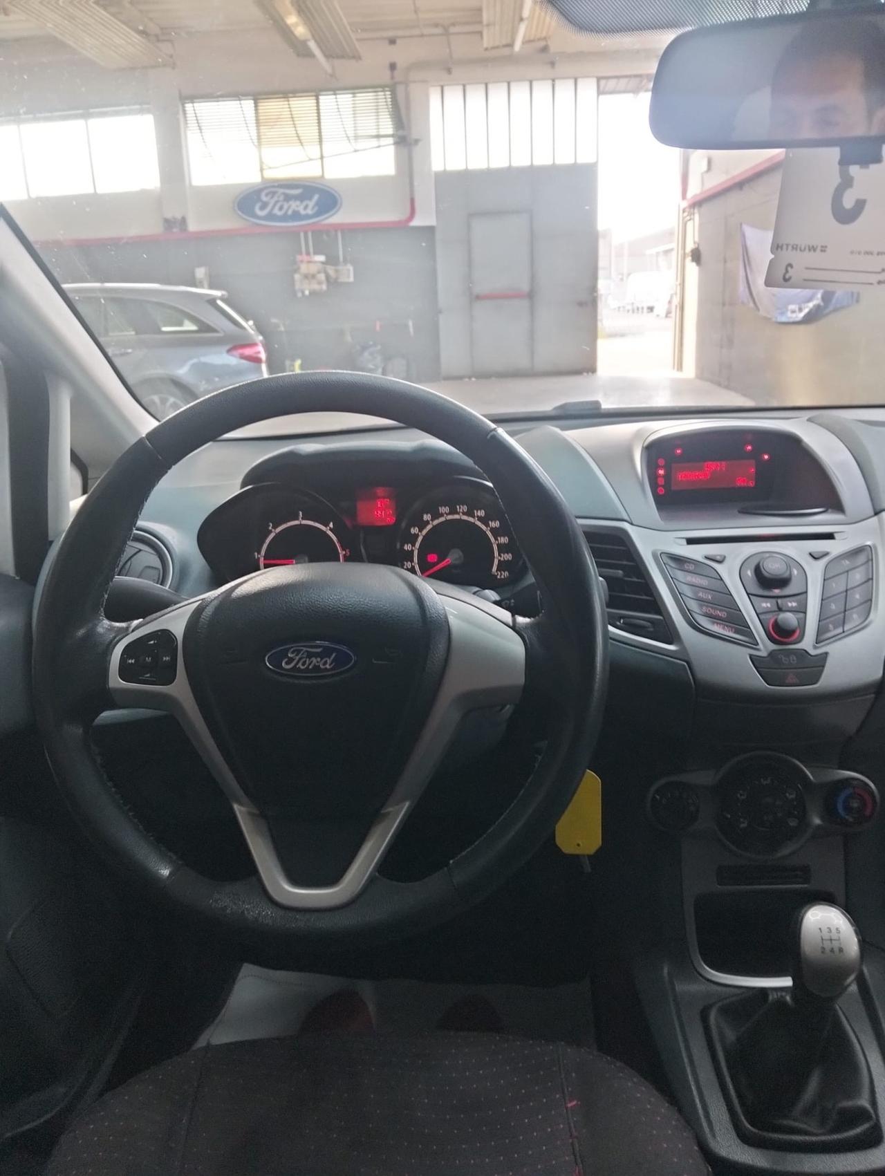 Ford Fiesta 1.4 TDCi 5p. Titanium