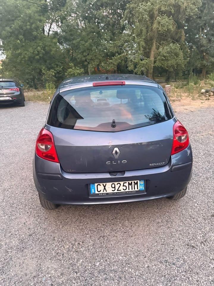 RENAULT CLIO 1.2 BENZ NEOPATENTATI