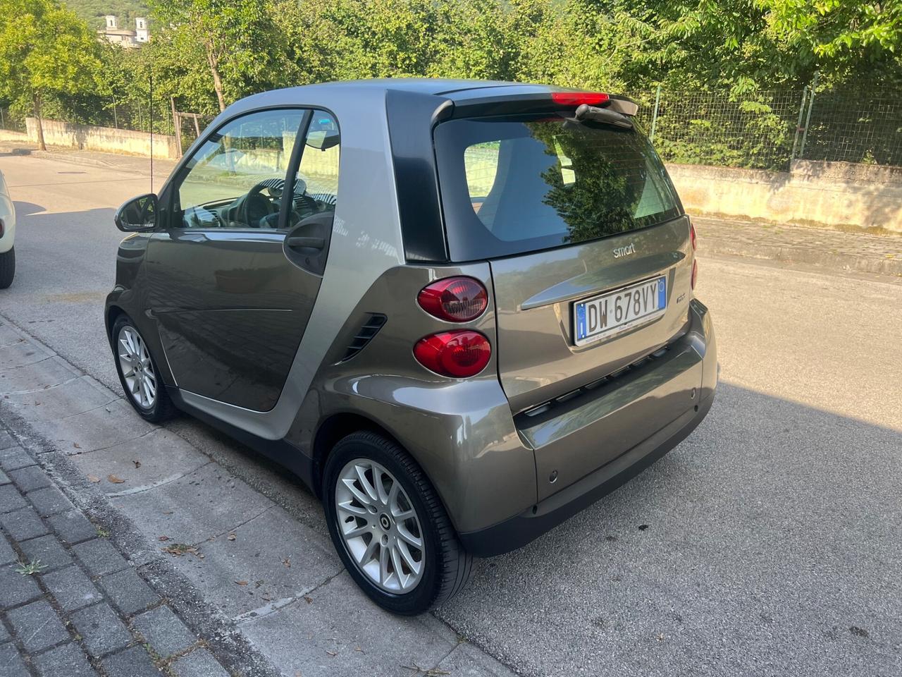 Smart ForTwo 1.0 benzina 71cv Mhd coupé pure