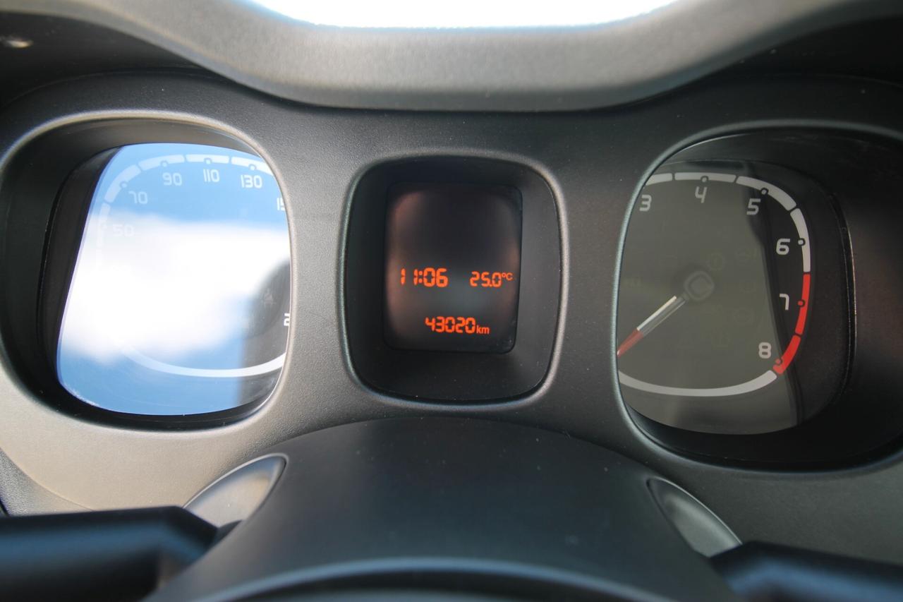 Fiat Panda 1.2 Lounge 69cv |43.000 km | 2019