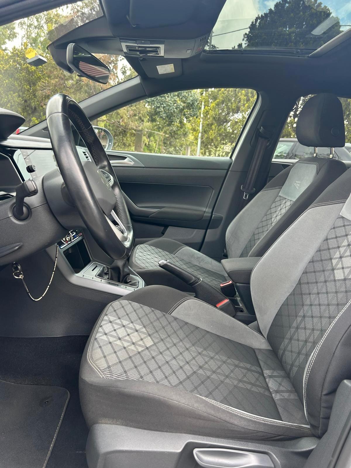 Volkswagen Taigo 1.0 TSI 110 CV R-Line