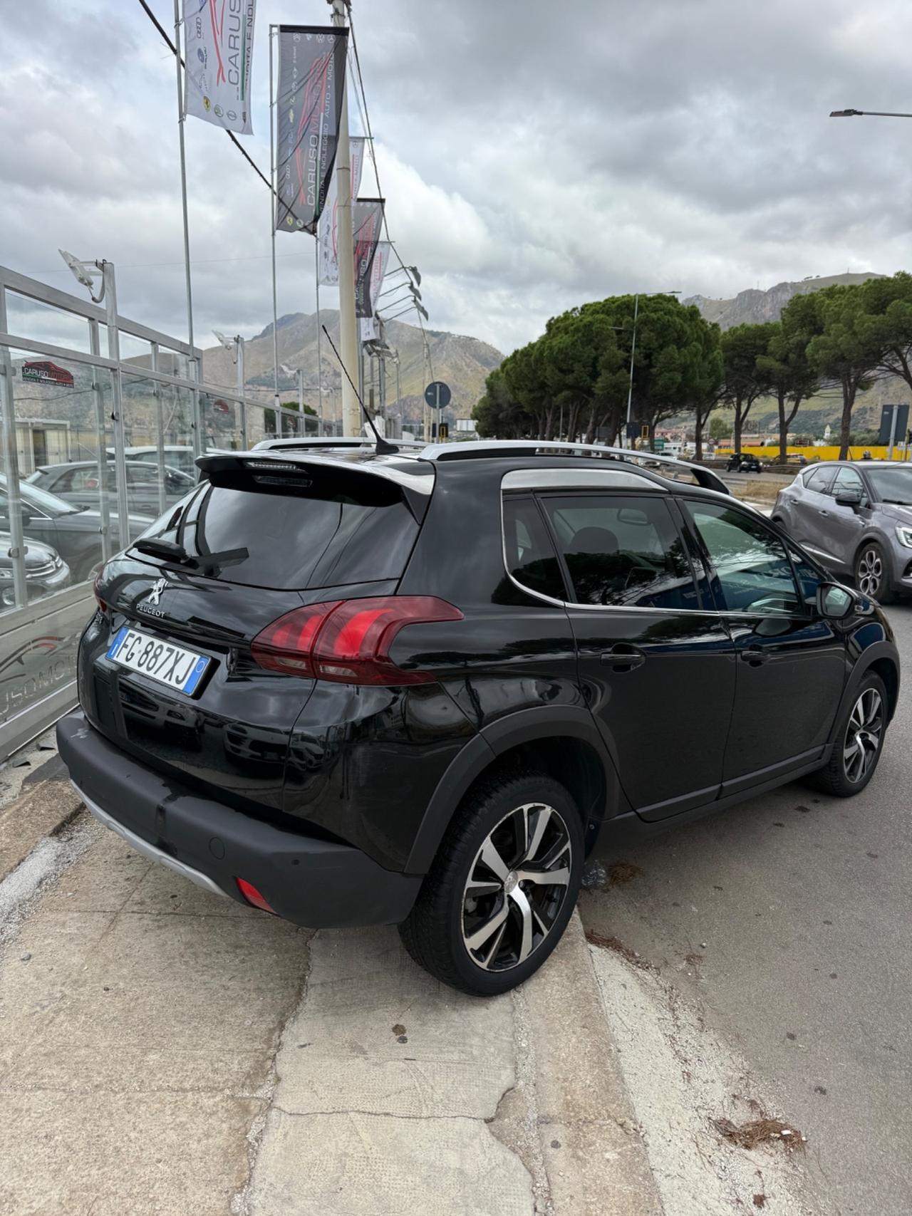 Peugeot 2008 BlueHDi 100 Allure