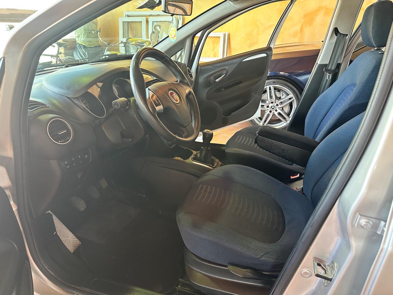 Fiat Punto 1.3 MJT II 75 CV 5 porte Street 2014