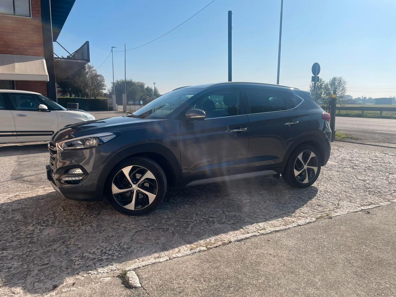 Hyundai Tucson 1.7 CRDi DCT XPossible