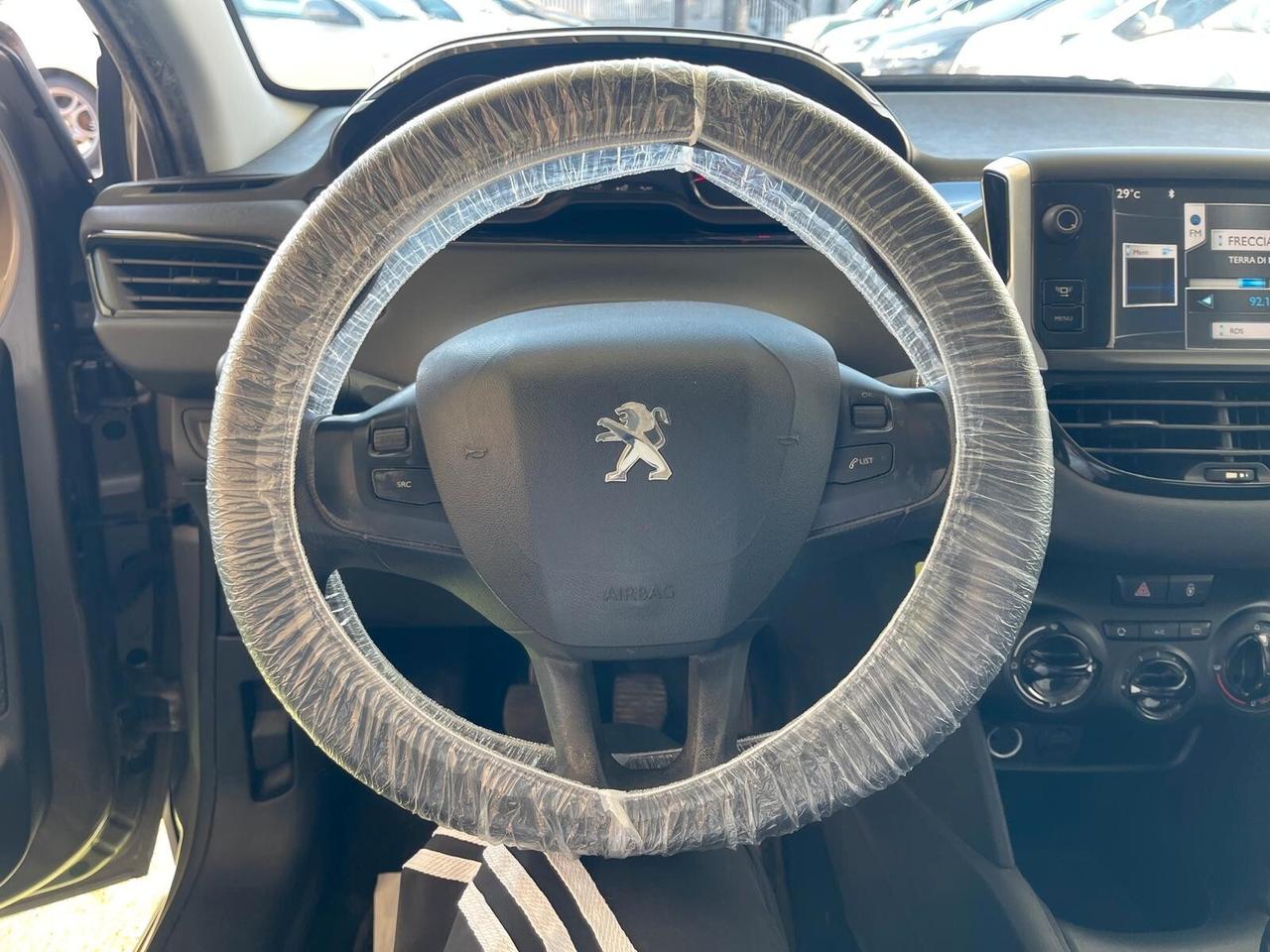 PEUGEOT 208 1.2 BENZINA 82CV