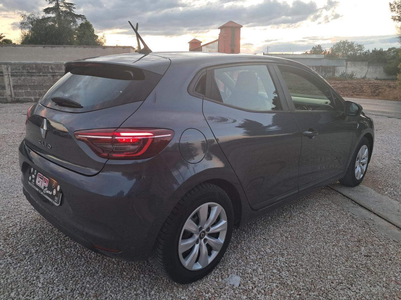 Renault Clio 1.5DCI-85cv*LED*NAVI*CRUISE