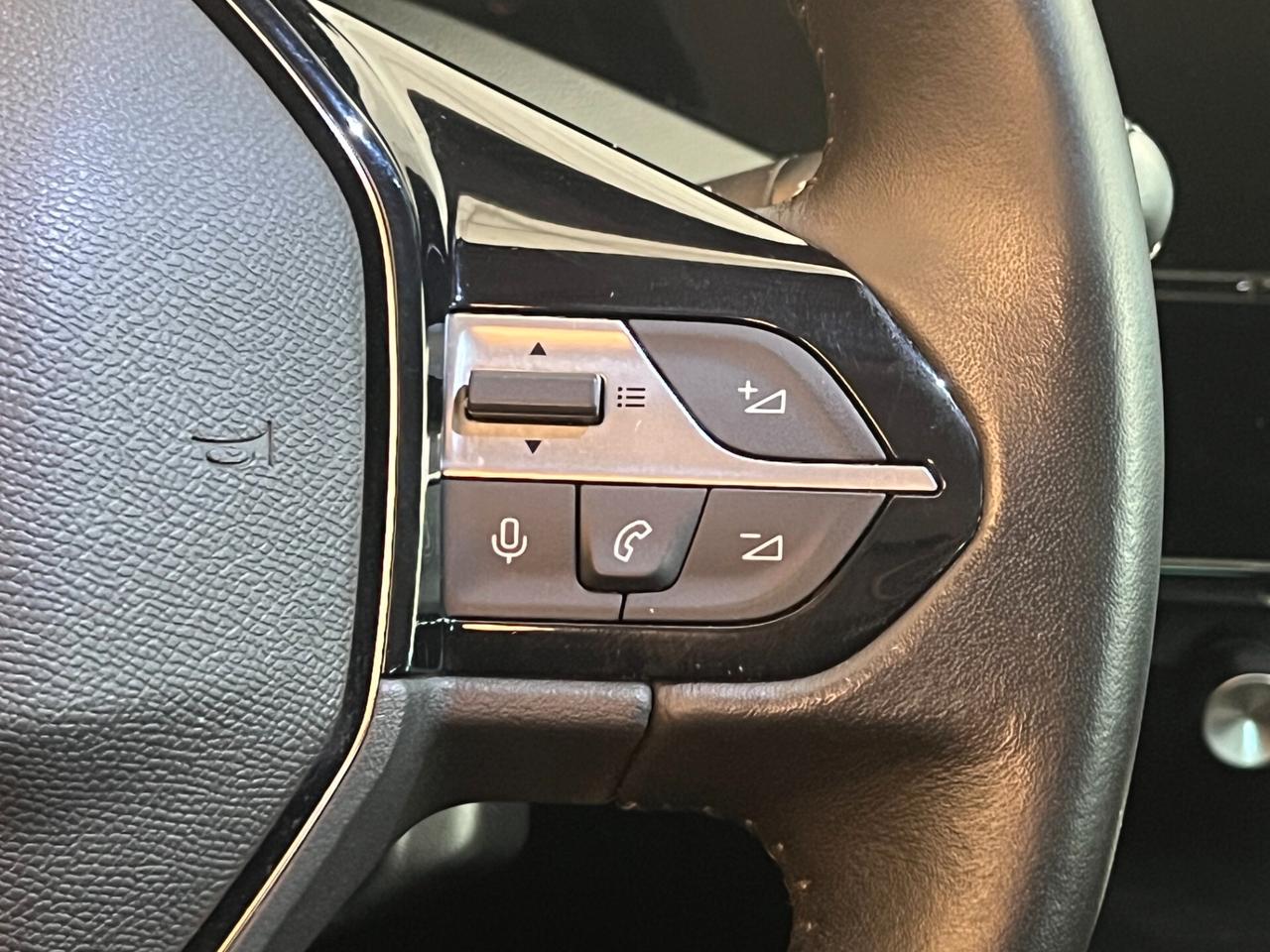 Peugeot 308 BlueHDi 130 S&S SW Allure
