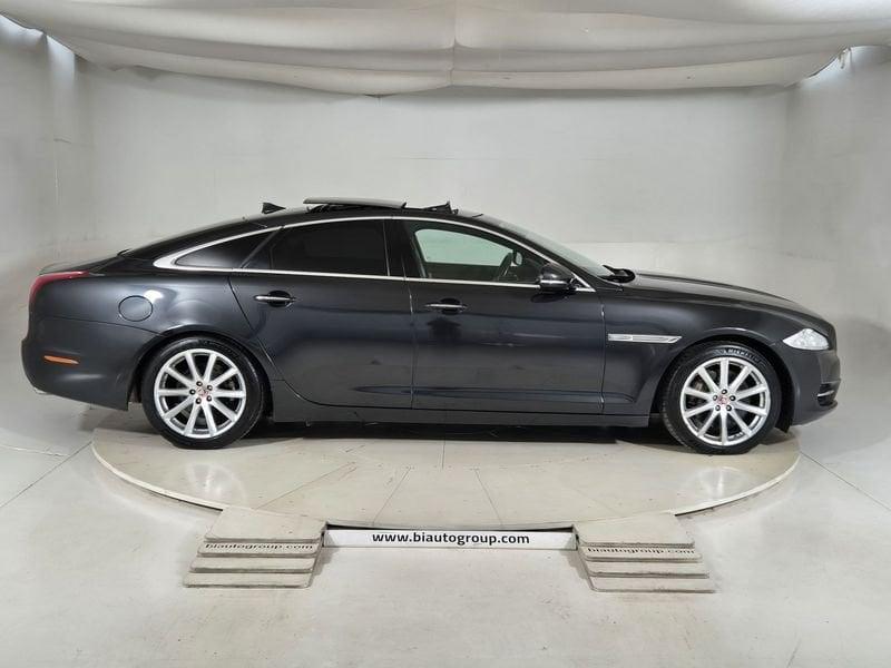 Jaguar XJ 3.0d V6 Portfolio auto my13