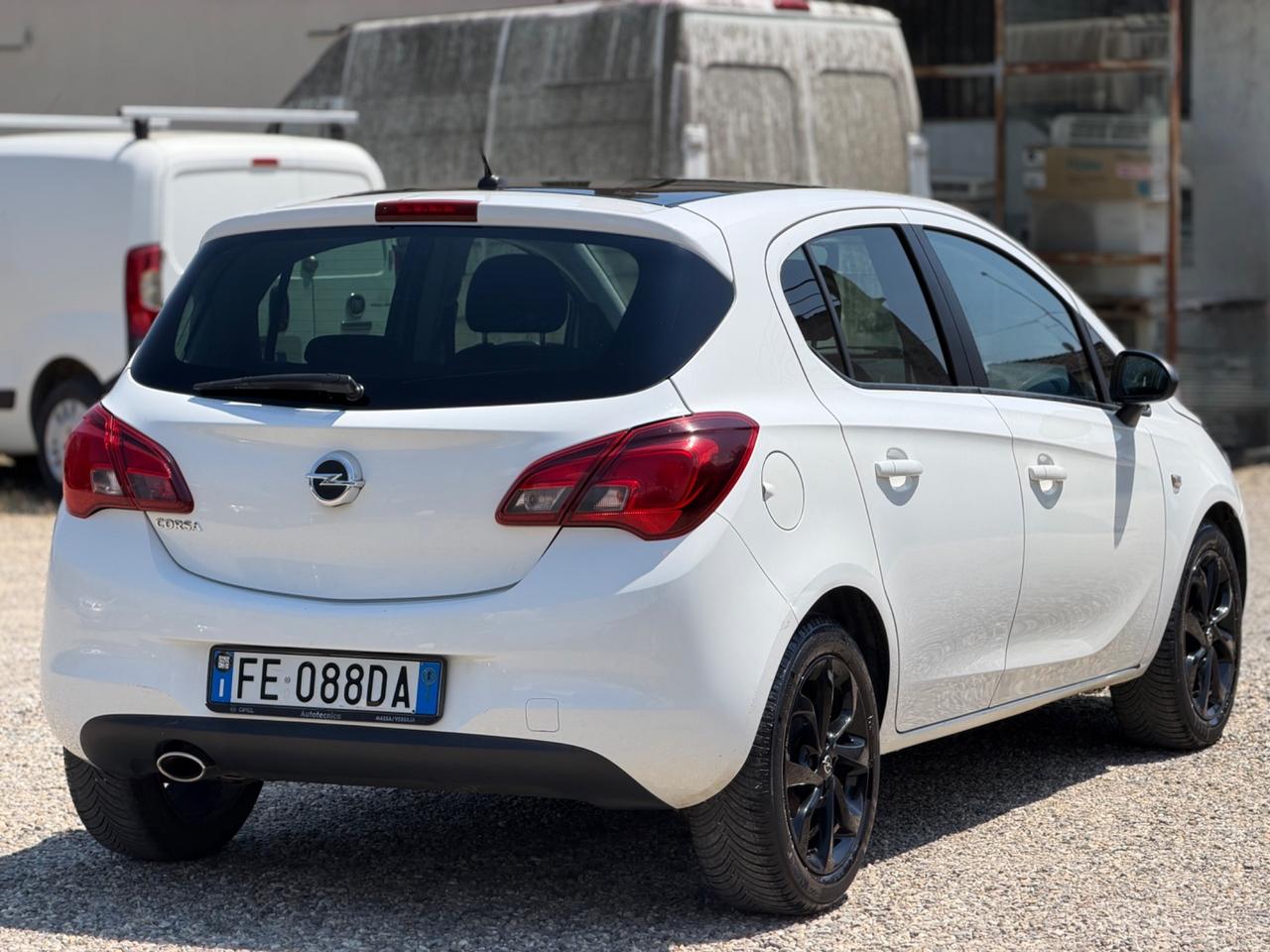 Opel Corsa 1.4 90CV GPL Tech 5 porte b-Color
