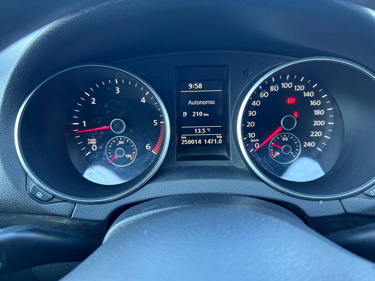 Volkswagen Golf 1.6 TDI DPF 5p