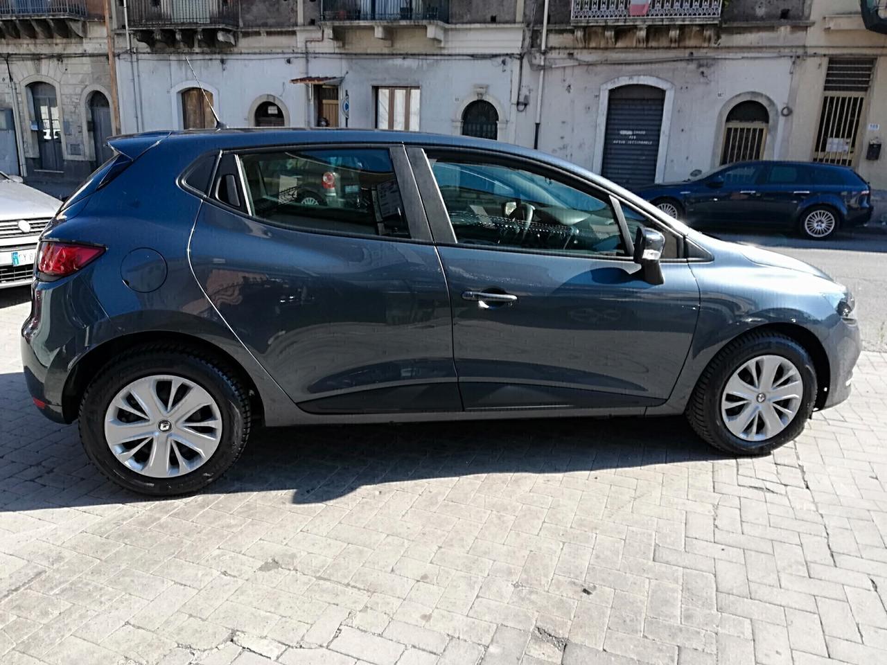 Renault Clio TCe 12V 75 CV 5 porte NO CLIMA