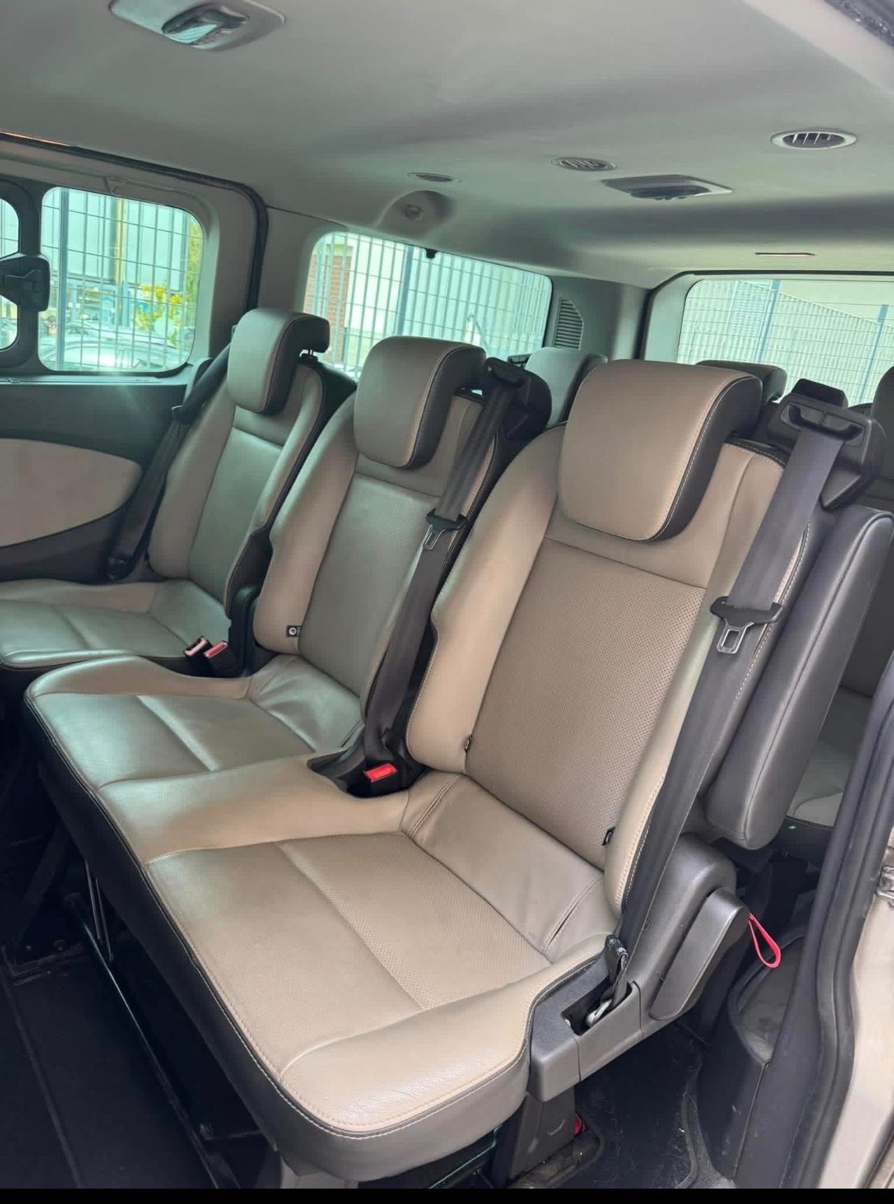 Ford Tourneo Custom 300 2.2 TDCi 155CV PL Titanium