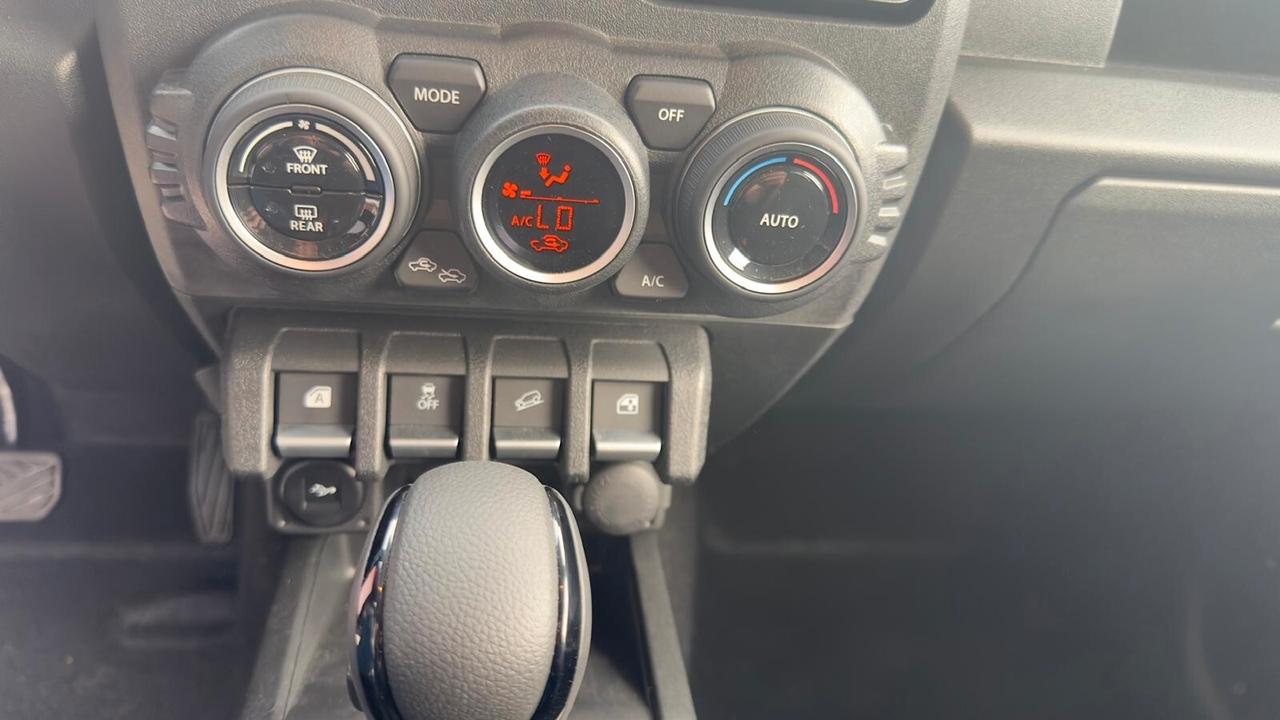 Suzuki Jimny 1.5 4AT TOP 5 PORTE