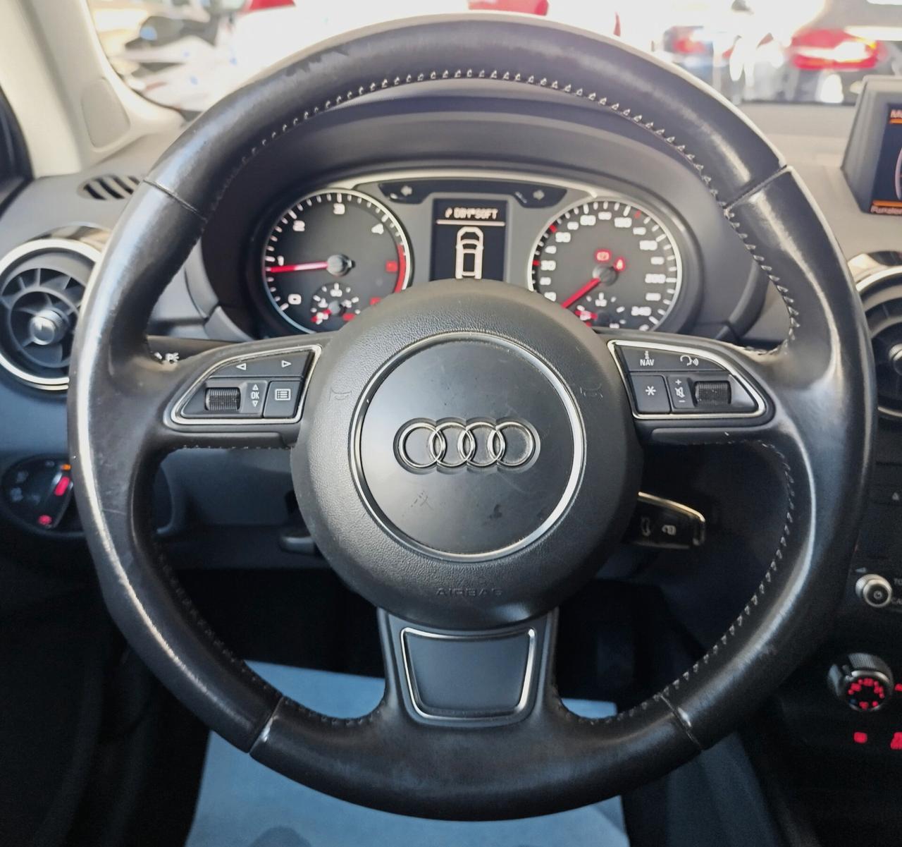 Audi A1 SPB 1.6 TDI 90cv Ambition S-Line esterno - Uniproprietario
