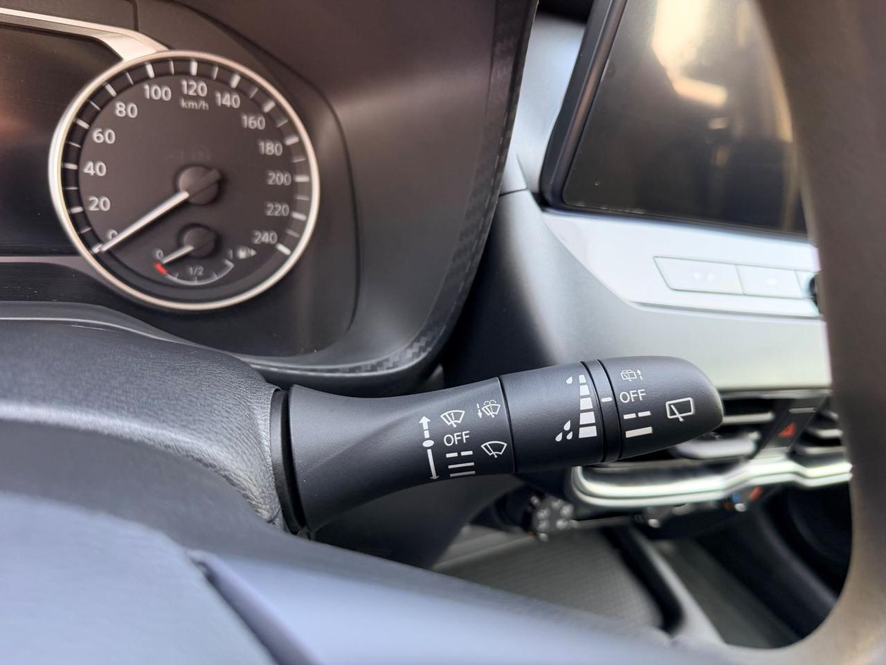 Nissan Juke Acenta 1.0 DIG-T 114 #9785