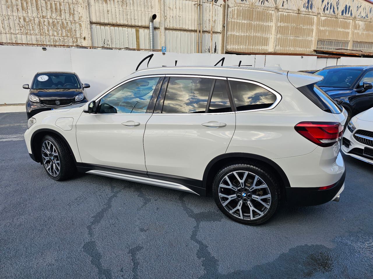 Bmw X1 xDrive25e xLine Navi pelle led