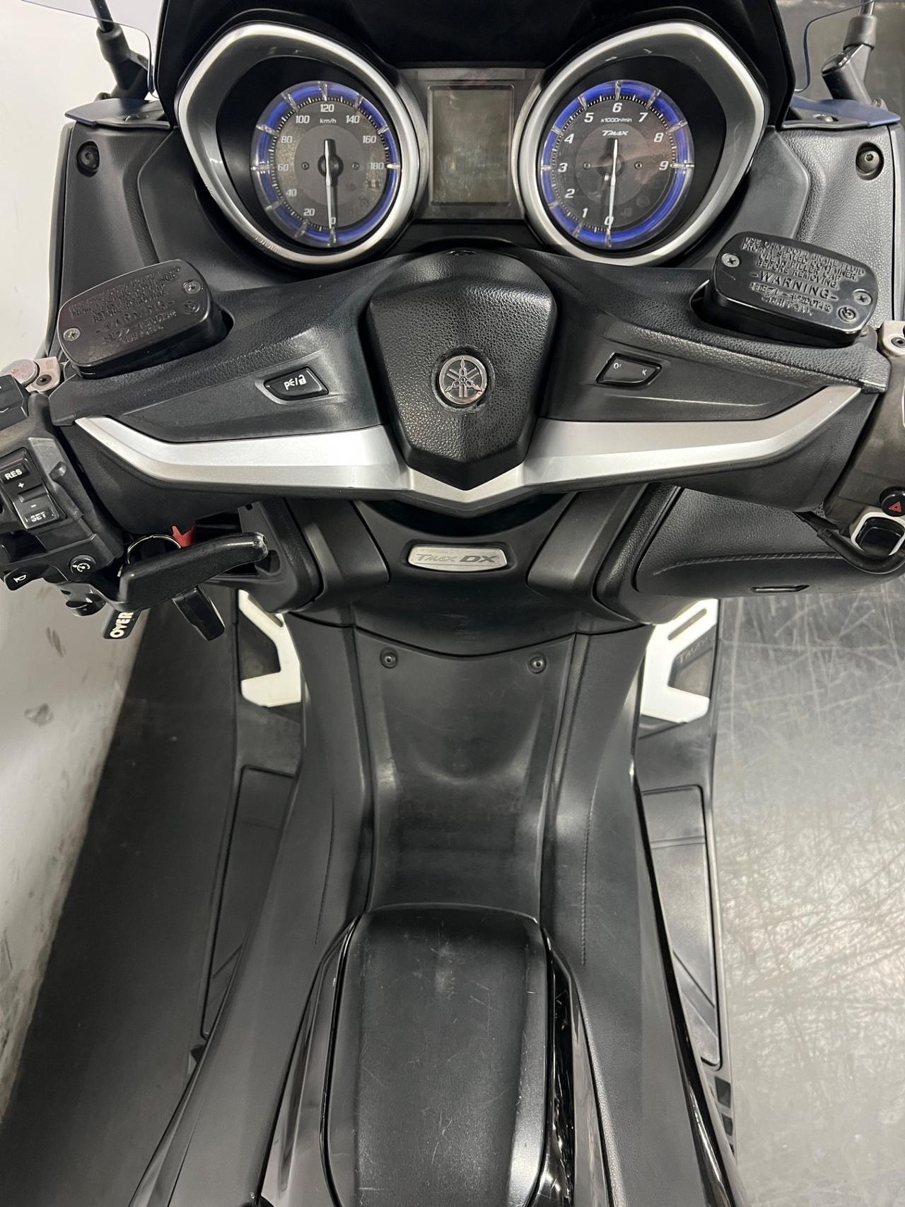 Yamaha T Max 530 DX