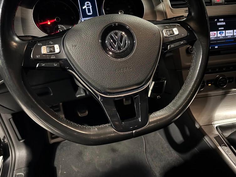 Volkswagen Golf 1.6 TDI 110CV 5P. 60.000KM NEOPATENTATI