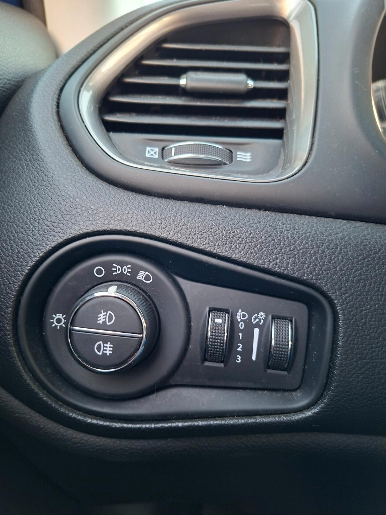 JEEP RENEGADE 1.6 M-JET 130cv-LIMITED* CRUISE-CERCHI *