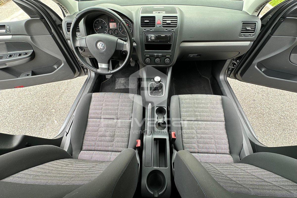 VOLKSWAGEN Golf 1.6 5p. Comfortline