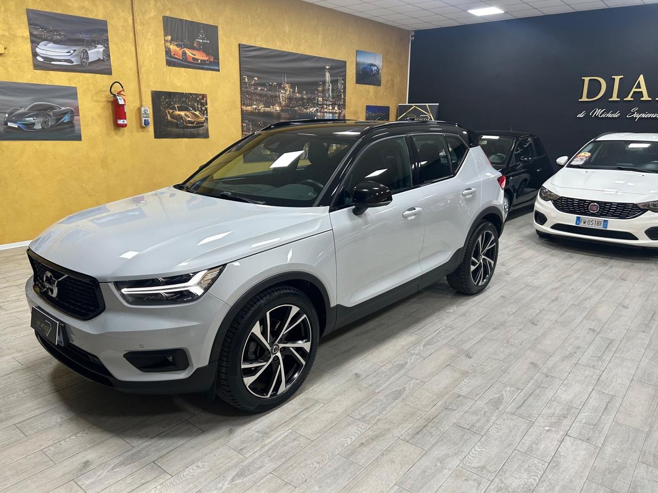 VOLVO XC40 2.0d R-design “AUT/NAVI/PELLE/RETRO”-2020
