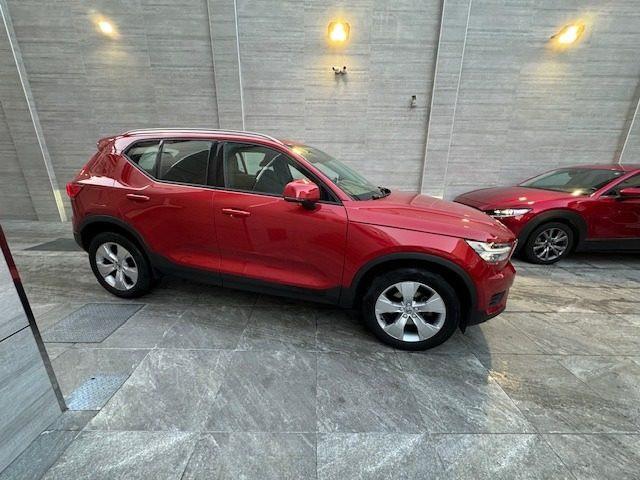 VOLVO XC40 D3 AWD Geartronic Momentum