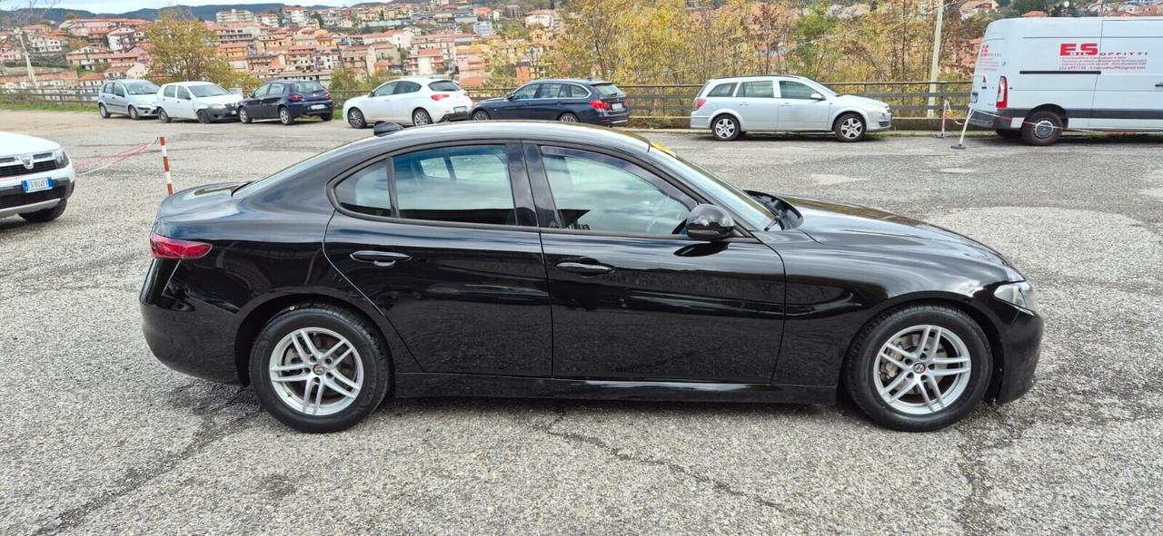 Alfa Romeo Giulia 2.2 Mj 150CV Bus.-km82.000-2017