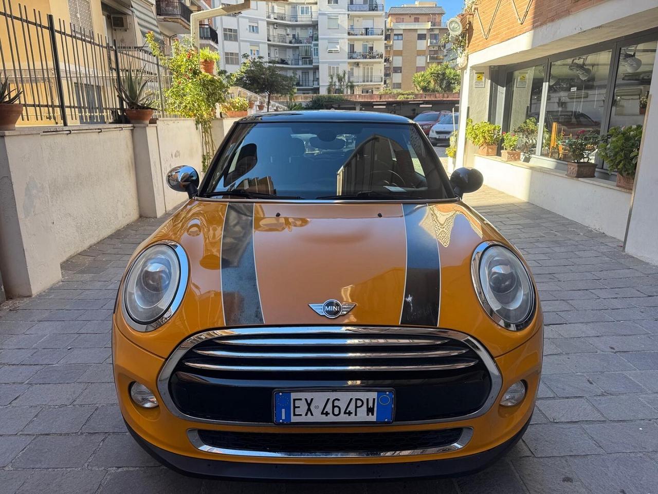 MINI 1.5 Cooper D Business