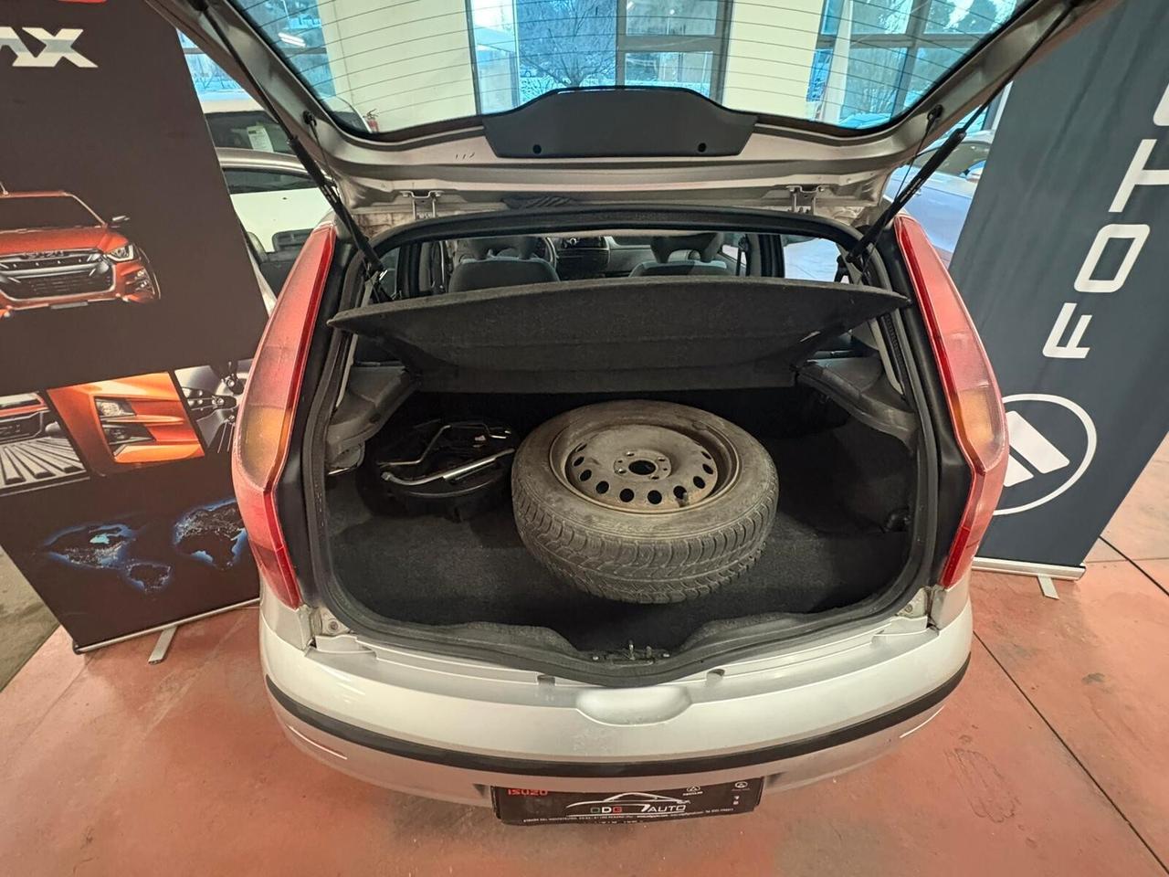 FIAT PUNTO serie 2 IMPIANTO METANO e benzina 1200 CV 60 PER NEOPATENTATI Km 202.404 certificati