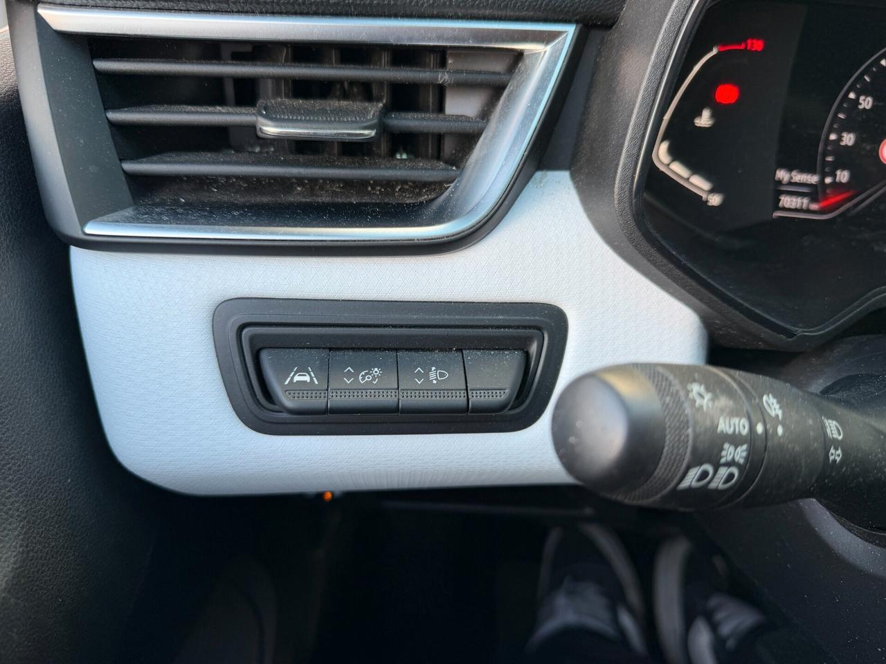 RENAULT CLIO 2023 1.0 BENZINA/GPL 101 CV *SINISTRATA
