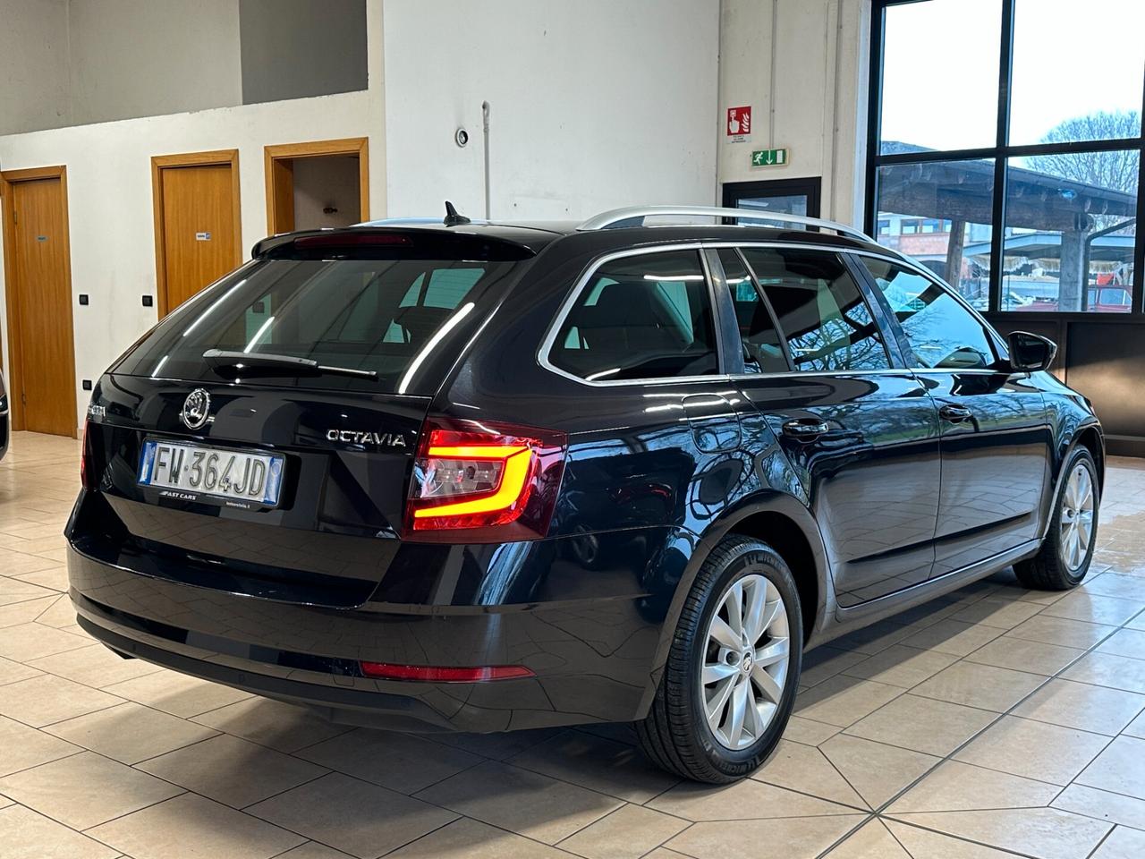 SKODA OCTAVIA 2.0 TDI AMBITION 150cv dsg *CARPLAY*NAVI*CRUISE