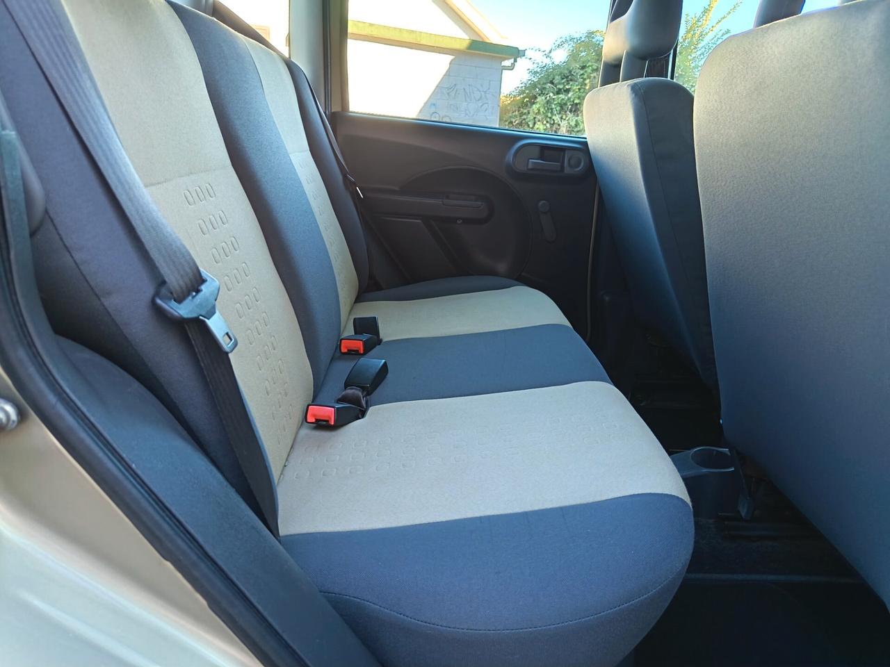 Fiat Panda 1.2 NEOPATENTATI ARIACONDIZ. SALVOSTERZO.
