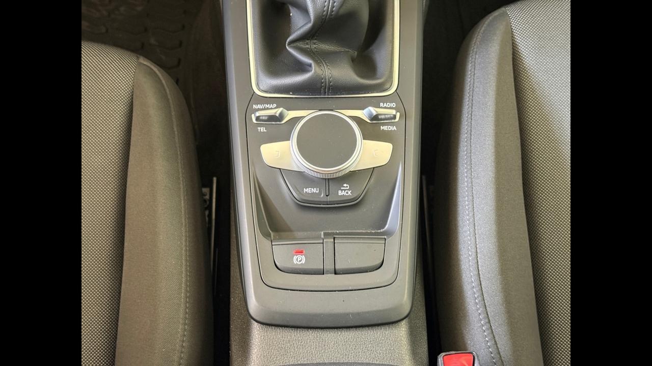 AUDI Q2 I 2021 - Q2 30 1.0 tfsi Admired
