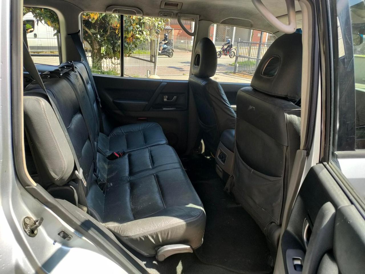 Mitsubishi Pajero 3.2 16V DI-D 7 posti e gancio