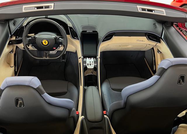 FERRARI Roma Spider / Pelle Carta da zucchero / UNICA