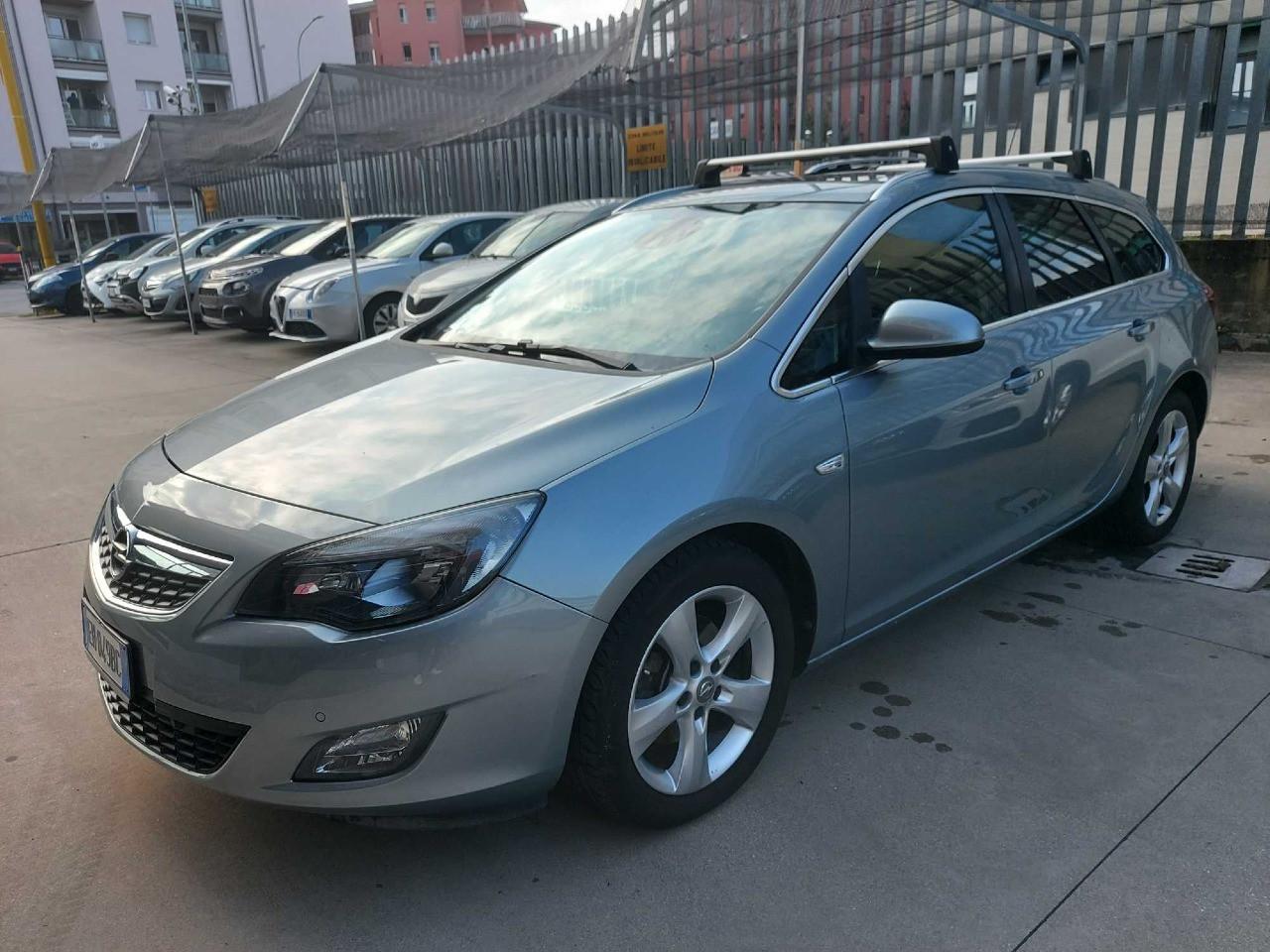 Opel Astra Sports Tourer 1.6 t. Cosmo 180cv