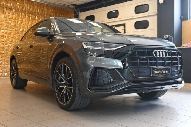 AUDI Q8 50TDI Q.TIP.286CV 2xS-LINE TET.22"SOSP.SED.RIS.CAM