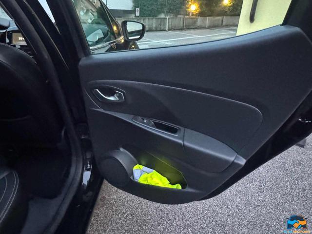 RENAULT Clio dCi 8V 75 CV 5 porte Moschino Zen