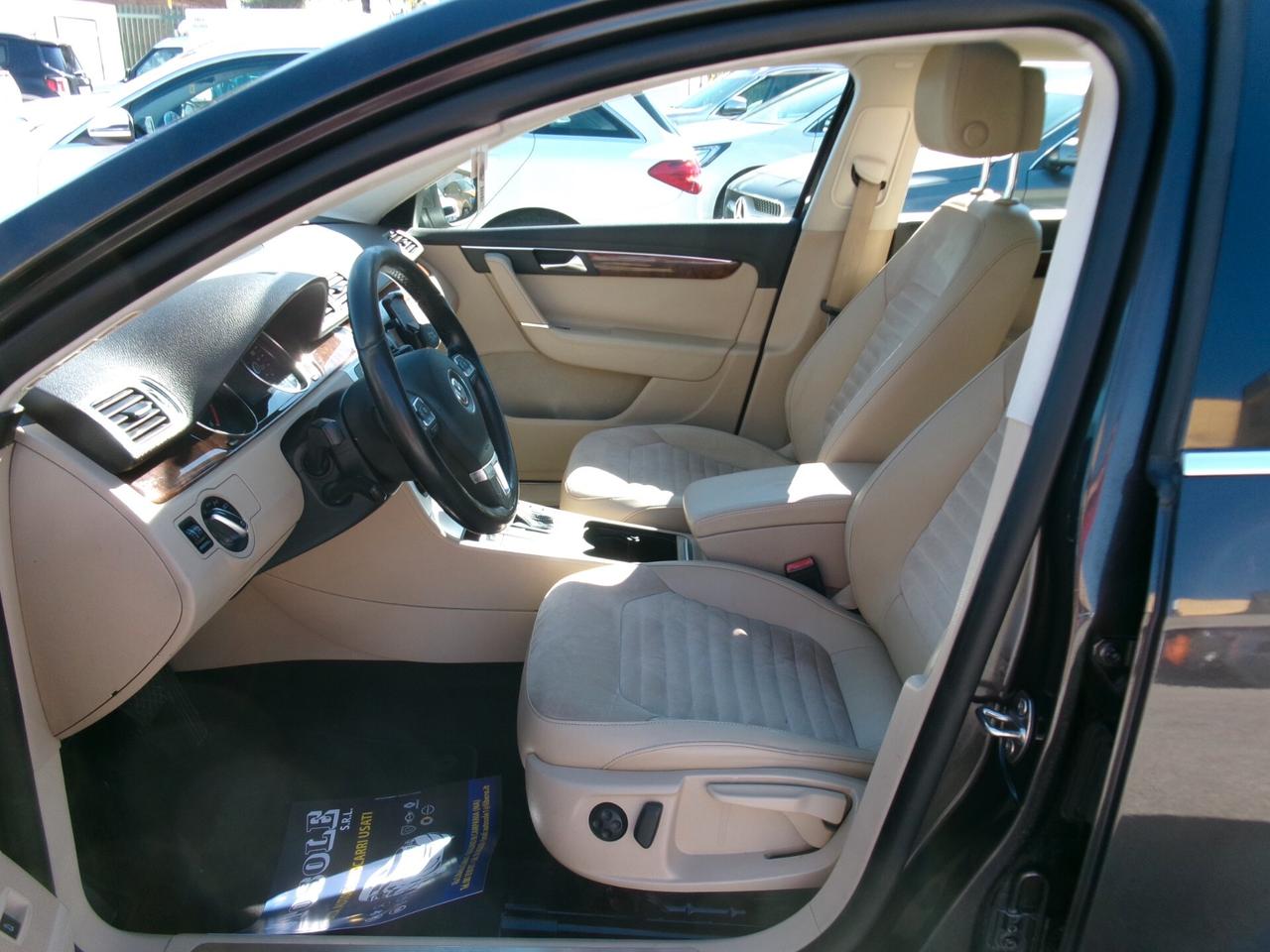 Volkswagen Passat Variant 2.0 TDI 140CV HIGHLINE CAMBIO DSG/TETTO APRIBILE/PELLE