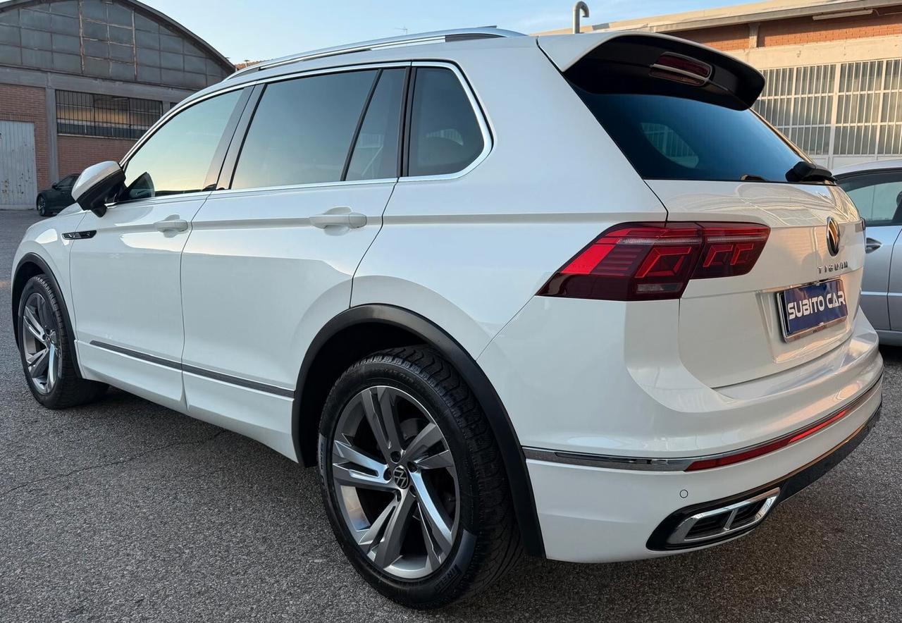 Volkswagen Tiguan 2.0 TDI 150 CV SCR DSG R-Line BIANCO PERLATO