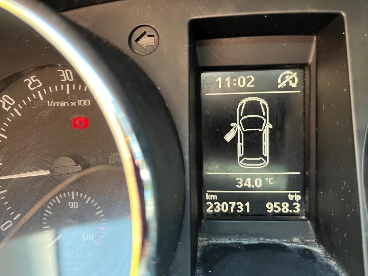 Skoda yeti -1600 tdi/105 cv -full-2012
