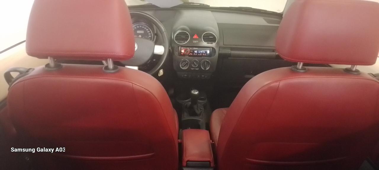 Volkswagen New Beetle 1.9 TDI 105CV Cabrio Lim. Red Edt.