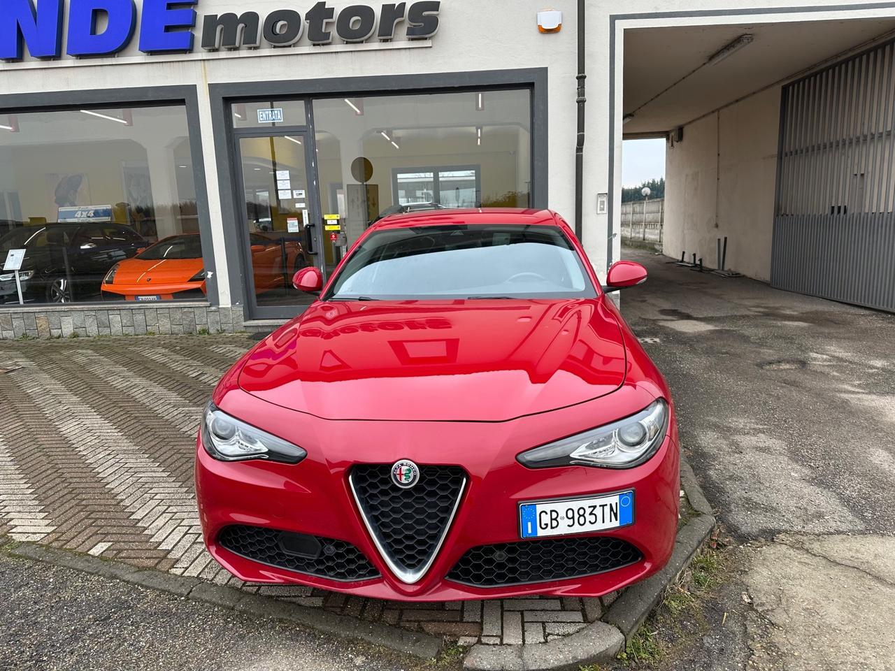 Alfa Romeo Giulia 2.0 Turbo 200 CV AT8 Executive
