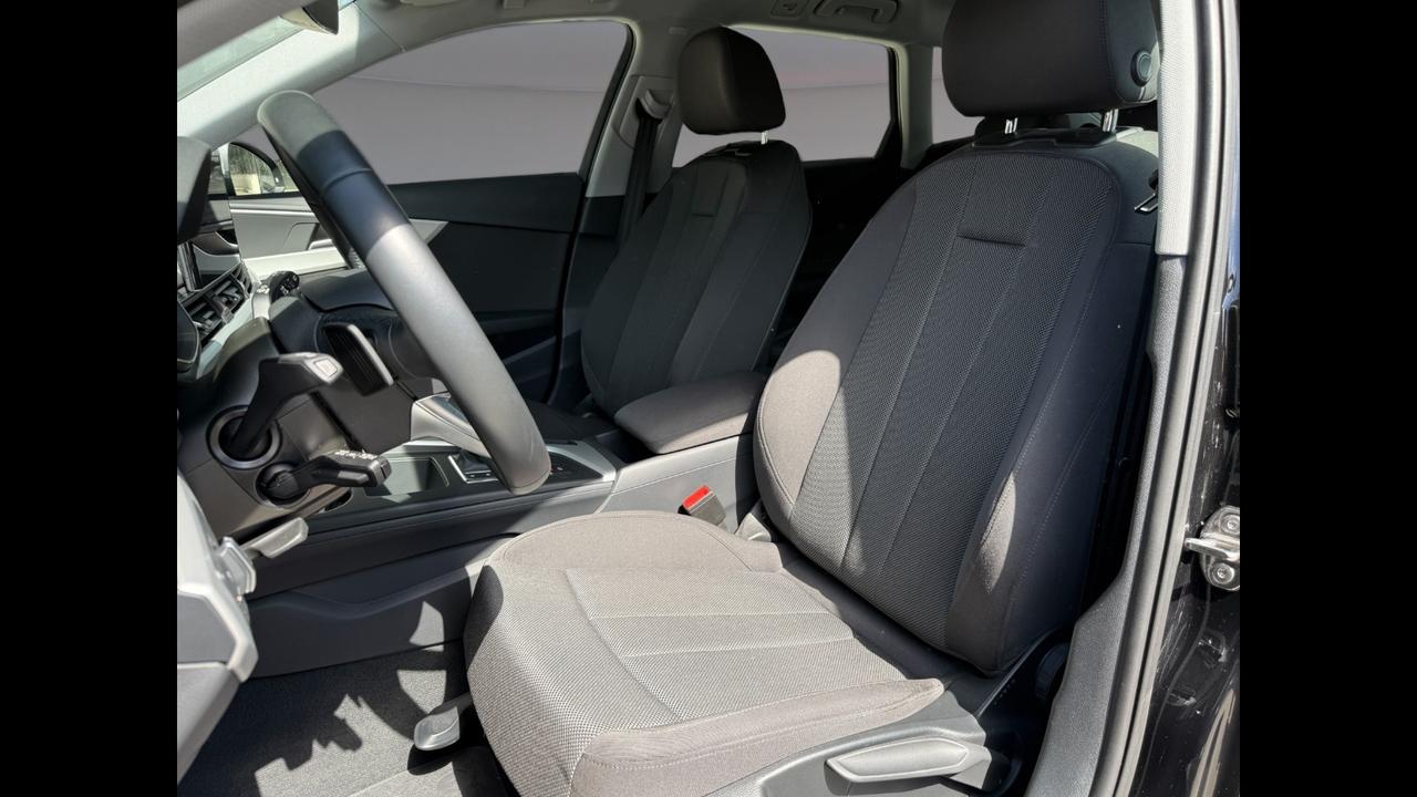 Audi Audi A4 Avant Business 30 TDI 100(136) kW(CV) S tronic