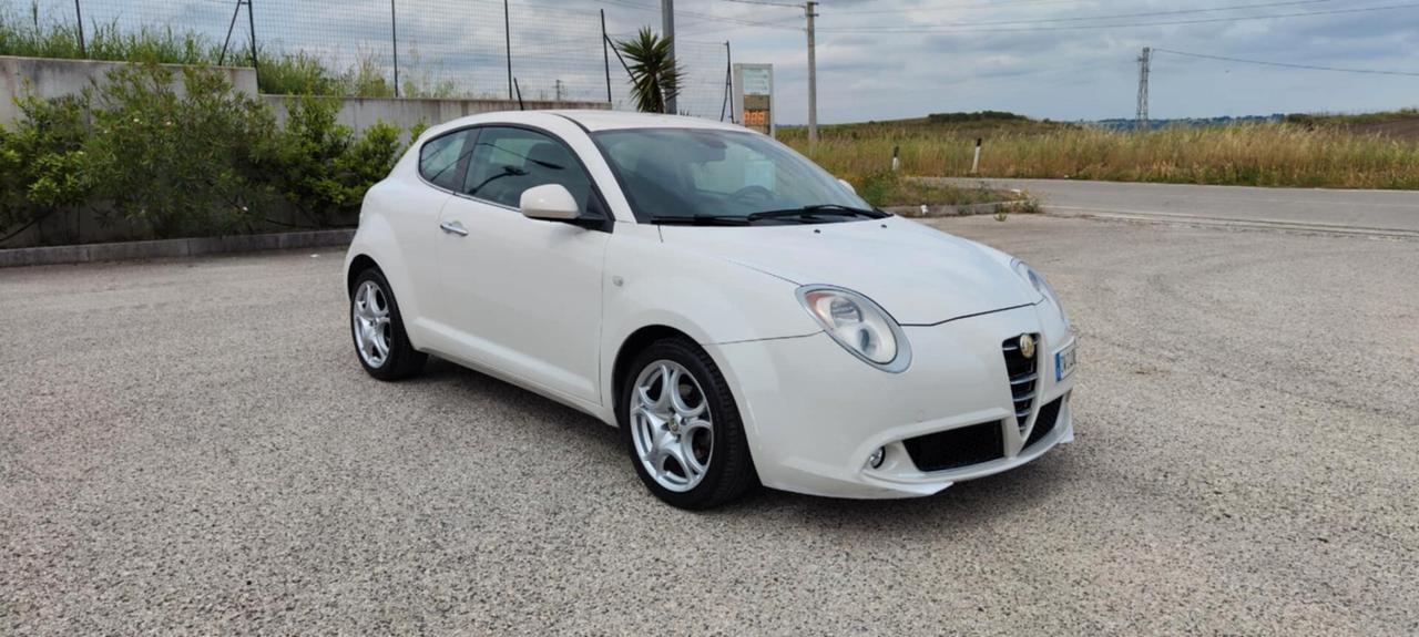 Alfa Romeo MiTo 1.3 JTDm 16V 90 CV Distinctive Sport Pack