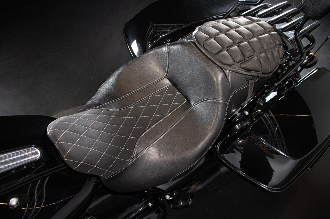 2019 HARLEY DAVIDSON ROAD GLIDE RDS02037