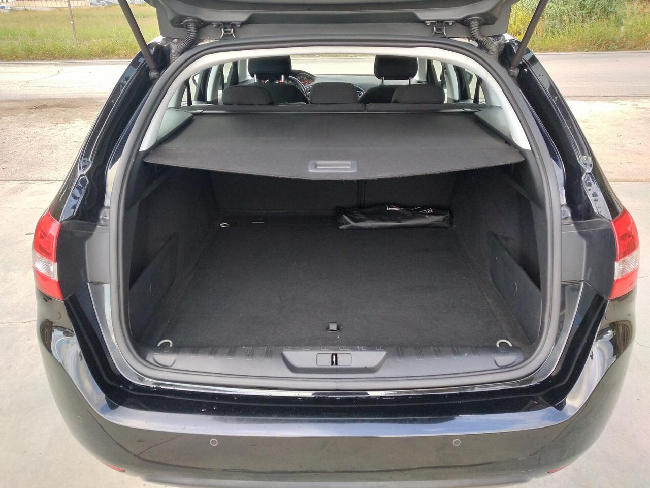 Peugeot 308 BlueHDi 100 S&S SW Business